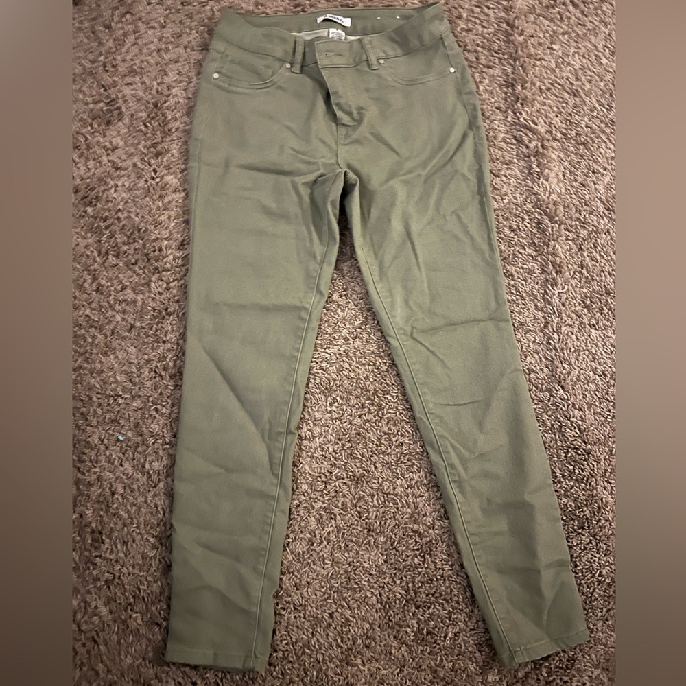 d. jeans size 8 skinny